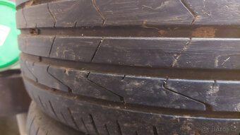 Prodám sadu letních pneu Hankook 195/55/15 - 6