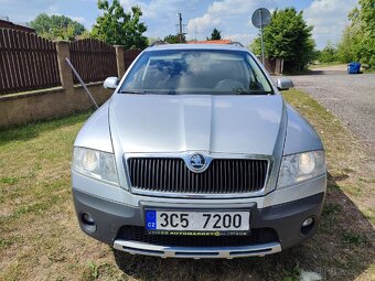 Škoda Octavia ll Scout 2.0Fsi - 6