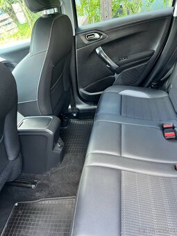 Peugeot 2008 - 6