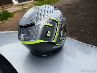 Helma agv vel. M - 6