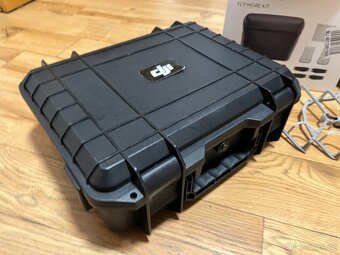 DJI Mini 3 PRO, DJ RC displej, 6x baterie - 6