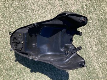 Nádrž DUCATI Monster 937 2021-2025 - 6