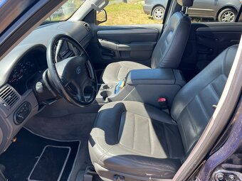 Ford Explorer 4.0 V6 4x4 (AWD) + LPG, 7míst, tažné, šíbr - 6