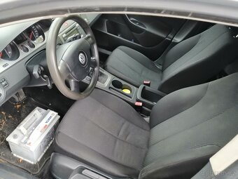 Prodám Vw passat b6 combi 2.0tdi rok 2008 - 6