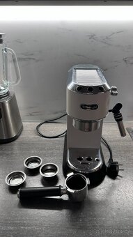 Kávovar De'Longhi Dedica bílý + BOSCH mlýnek na kávu zdarma - 6