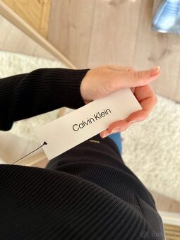 CALVIN KLEIN KRÁSNÝ ČERNÝ ROLÁK - 6