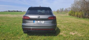 VW Touareg 3.0 TDI DSG 210kW R-LINE 4x4 VZDUCH - 6