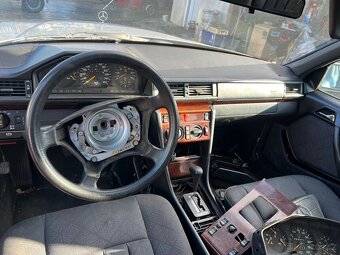 Mercedes Benz W124 D 250D - 6