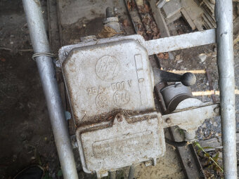 Prodám pořezovou pilu 7,5 kw - 6