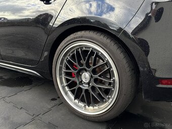 Volkswagen Golf GTi 2.0TSi 155kW DSG, DCC, 2 sady alu kol - 6