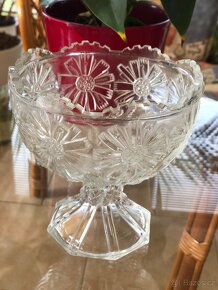 Skleněná miska na noze - 6