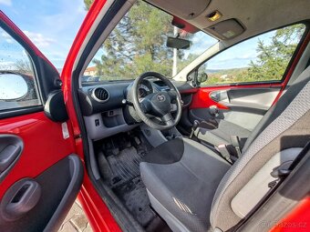 Toyota Aygo 1.0 50 kw 2007 - 6