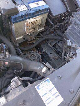 Hyundai i40 Vadný motor . Na náhradní díly - 6