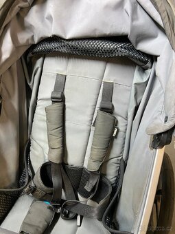 REZERVOVÁNO: Thule Urban Glide 2 - 6