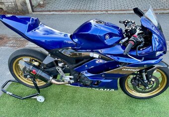 Yamaha R3 - 6