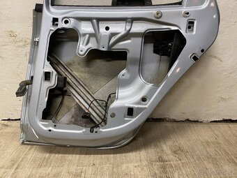 SEAT IBIZA 6J 2008-2017 - PRAVÉ ZADNÍ DVEŘE LS7Y - 6