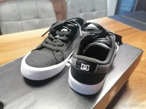 Fungl nové 2 páry bot DC Shoes - velikost EUR 31 - 6