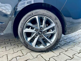 Hyundai i30 Fastback 1.5T-GDI 117KW MHEV DCT ZÁRUKA - 6