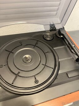 Roadstar TTR-8631 gramofon. - 6