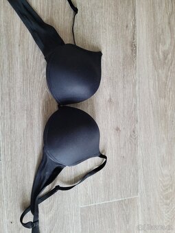 Tři pěkné podprsenky push up cca 75B, - 6
