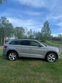 TOP ŠKODA KODIAQ SPORTLINE ARMY GREY 2020 WEBASTO 4x4 ALU19 - 6