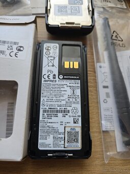 Vysílačka Motorola Mototrbo R7 FKP BT WIFI GNSS - 6