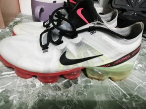 Nike - 6