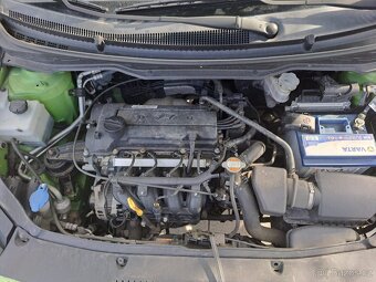 HYUNDAI i20 1.2 57 kw r.v.2009 - 6