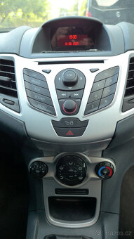 Ford Fiesta 1.4i, 71kW, rok 2011/12, 60t km - 6