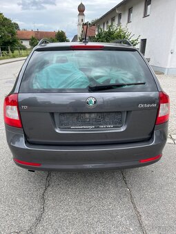 Škoda Octavia combi 2.0TDI,103kw, DSG, xenony - 6