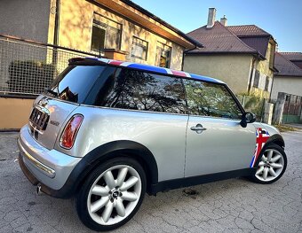 Mini Cooper 1.6i • British Edition • alu R17 • - 6
