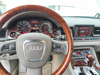 Audi A8 - 6