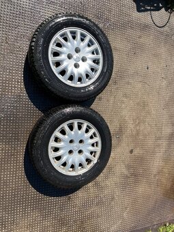 Letní sada pneumatik 205/65 r15 s disky - 6