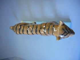 TYGR ZNAČENO DITMAR URBACH VELKÁ SOŠKA PLASTIKA - 6