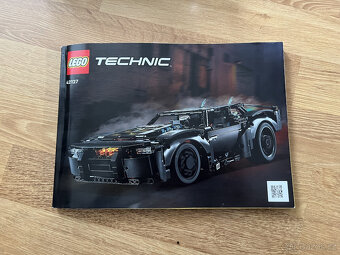 LEGO Technic 42127 Batman BATMOBIL - 6