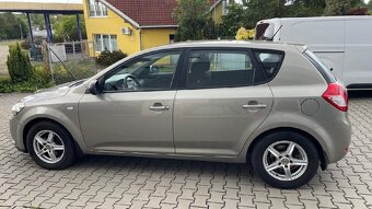 Kia Cee´d, 1.4CVVT / 2X SADA ALU KOL /RV 2/2011 - 6