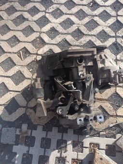 Motor a převodovka - 6