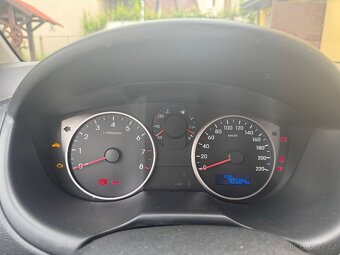 Hyundai i20 1.2 - 6