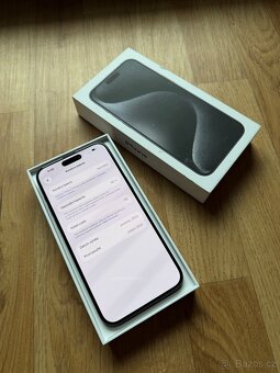 Apple iPhone 15 Pro Max 256GB černý - 6