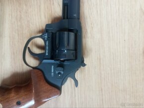 Revolver Flobert 661 6mm Tmave dřevo SLEVA - 6