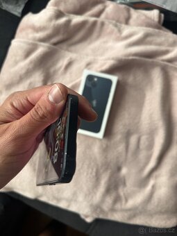 iPhone 13 - 6