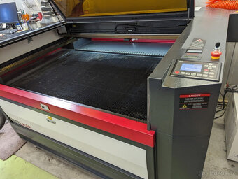 150wattový CO2 laserový řezací a gravírovací stroj Boss Lase - 6