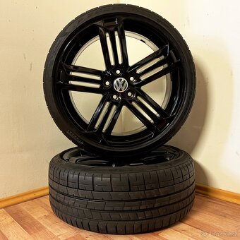 VW GOLF/PASSAT GTI 5x112 R19 ET50+LETNÍ 235/35R19 7/6mm - 6