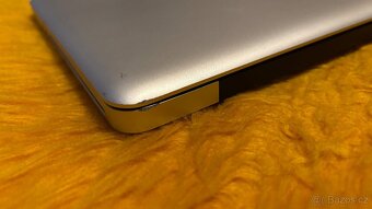 Macbook Pro 13.3"/I5 2.4GHZ/16GB RAM/240GB SSD/CZ - 6