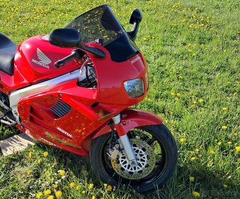 prodám Honda VFR 750 - 6