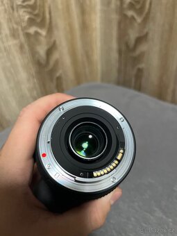 Sigma APO DG 70-300mm f/4.0-5.6 - Canon EF - 6