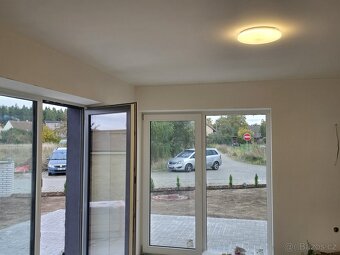 Pronájem rodinného domu 150 m2, 5+kk, pozemek 400 m2, v obci - 6