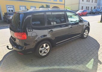 Volkswagen Touran 1,6 TDI Comfortline nafta manuál 77 kw - 6