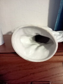 Kůň -soška- bílá keramika - 6