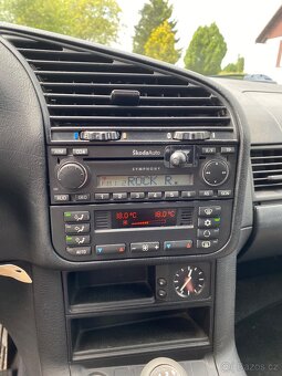 Bmw e36 316i sedan - 6